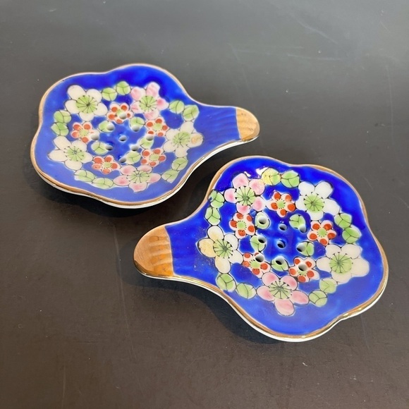 Set of Two Vintage Porcelain Tea Strainers - Picture 3 of 8